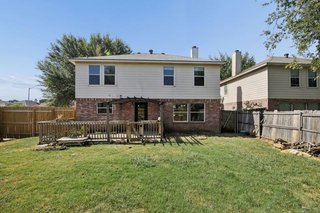 5533 Spring Ridge Drive, Watauga, TX 76137