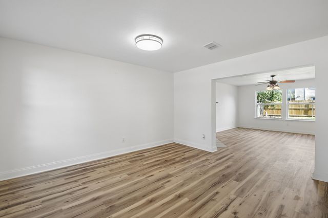 5533 Spring Ridge Drive, Watauga, TX 76137