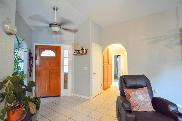 4561 Tidewind Dr, Sacramento, CA 95838