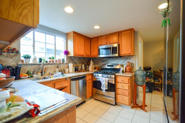 4561 Tidewind Dr, Sacramento, CA 95838