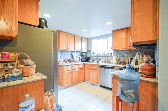 4561 Tidewind Dr, Sacramento, CA 95838