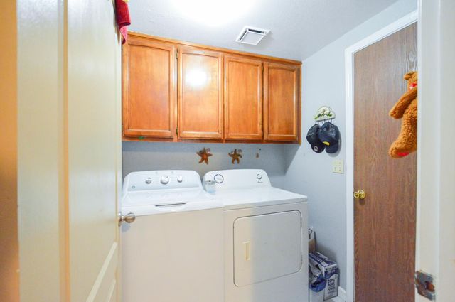 4561 Tidewind Dr, Sacramento, CA 95838