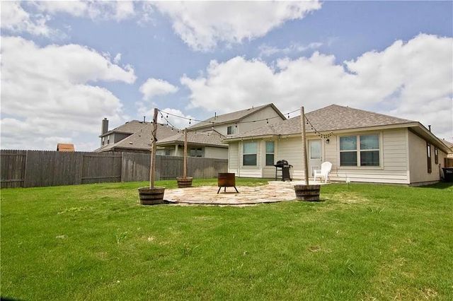 154 Tailwind DR, Kyle, TX 78640