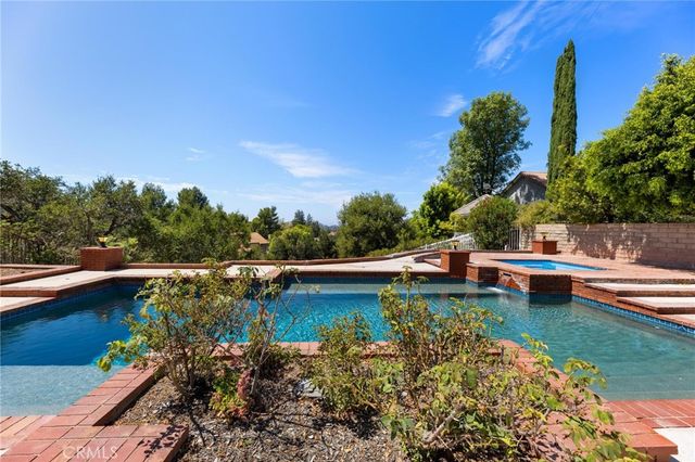 223 Quails Trail, Thousand Oaks, CA 91361