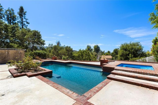 223 Quails Trail, Thousand Oaks, CA 91361