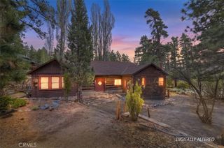 4 Lakeview Track, Fawnskin, CA 92333