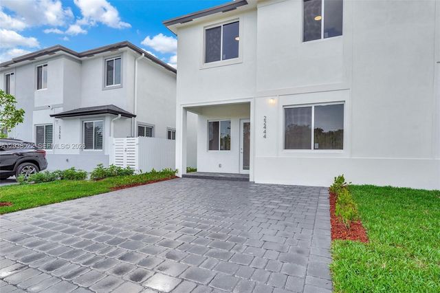 22505 SW 125th Avenue, Miami, FL 33170