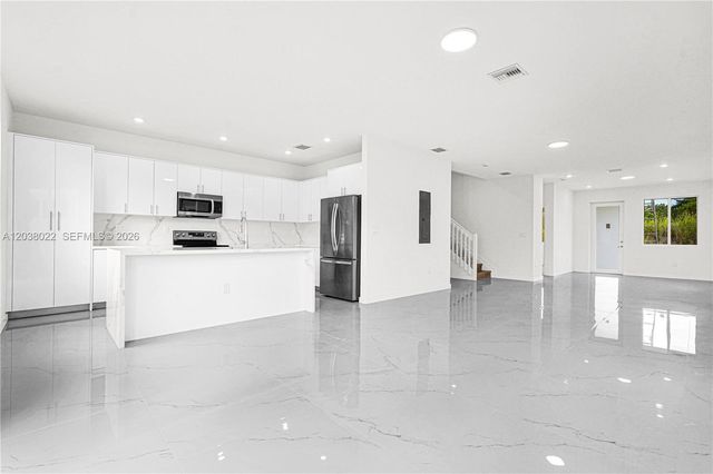 22505 SW 125th Avenue, Miami, FL 33170