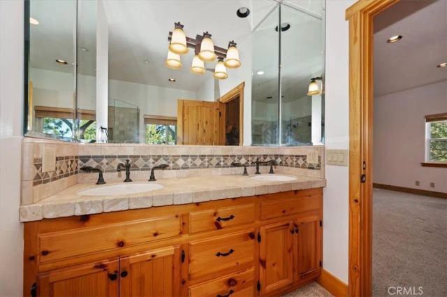 26285 Spyglass Drive, Lake Arrowhead, CA 92352