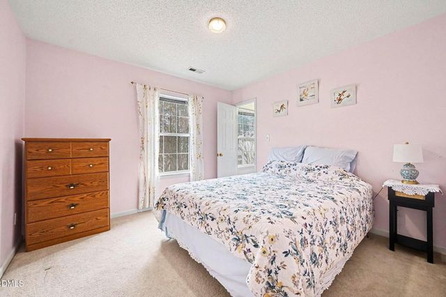 215 Trailview Drive, Cary, NC 27513