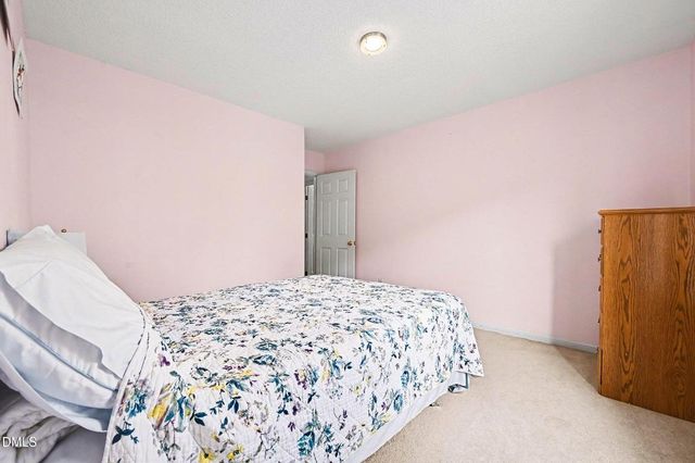 215 Trailview Drive, Cary, NC 27513