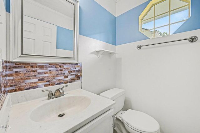 215 Trailview Drive, Cary, NC 27513