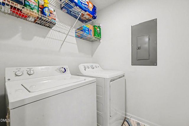 215 Trailview Drive, Cary, NC 27513