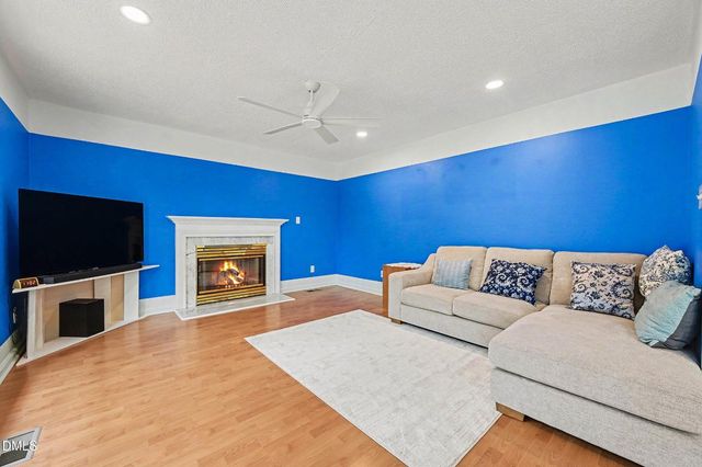 215 Trailview Drive, Cary, NC 27513