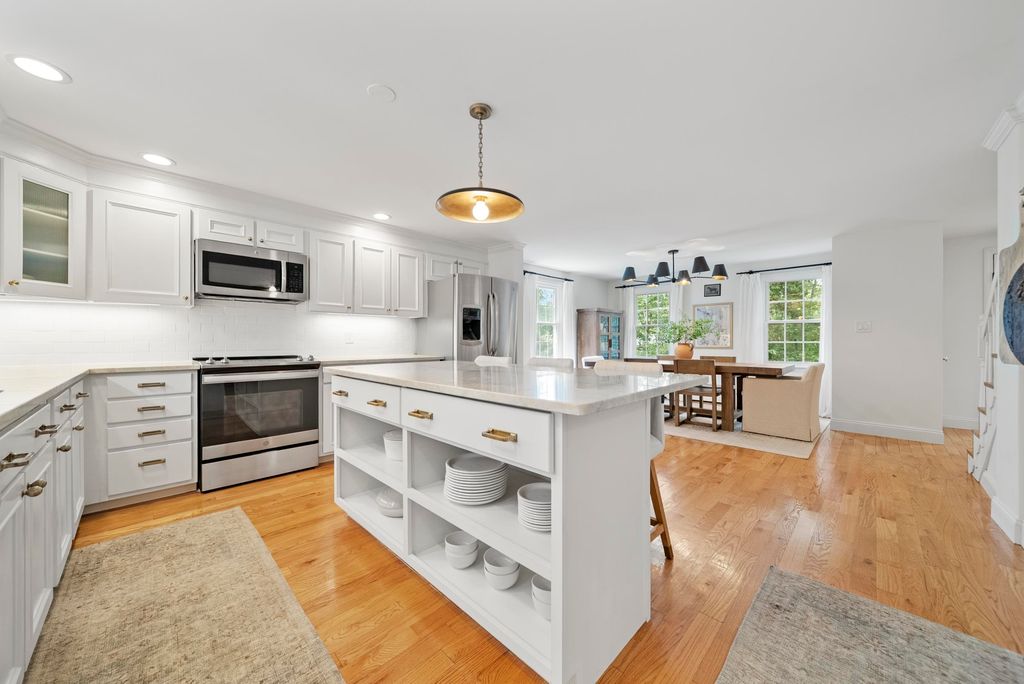 1 Fern Street, Windham, NH 03087