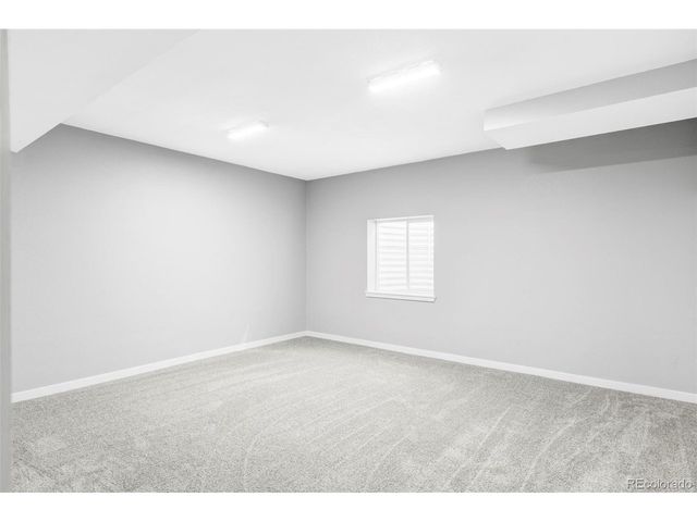 49447 Antelope Dr E, Bennett, CO 80102