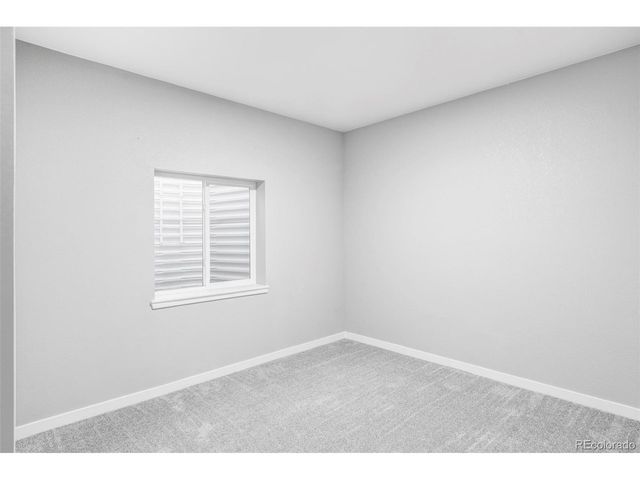 49447 Antelope Dr E, Bennett, CO 80102