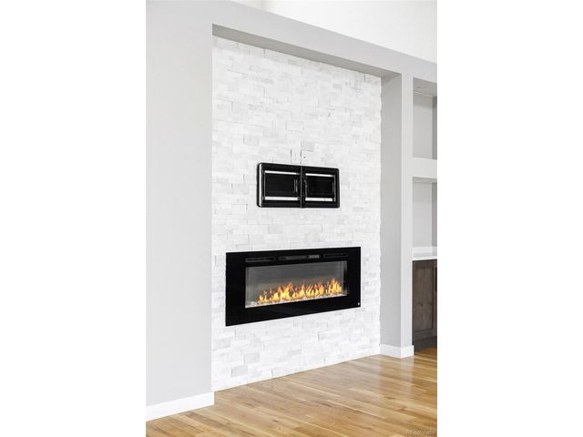 49447 Antelope Dr E, Bennett, CO 80102