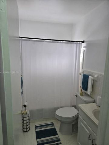 6560 Winfield Blvd 205, Margate, FL 33063