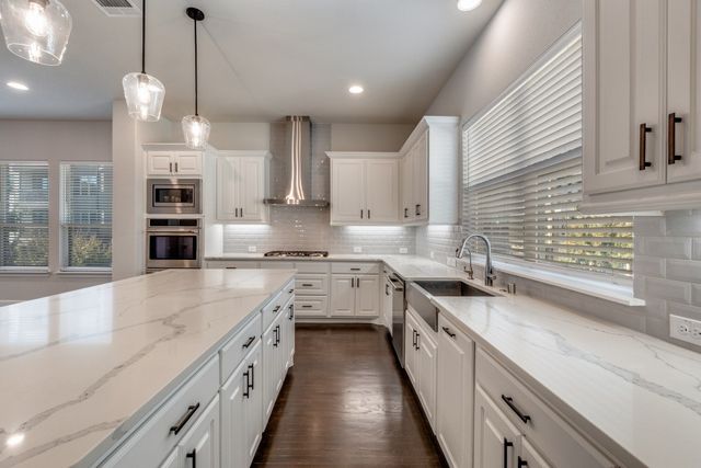 8202 Laflin Lane, Dallas, TX 75231