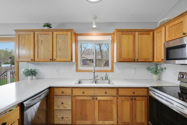 6008 114th Lane N, Champlin, MN 55316