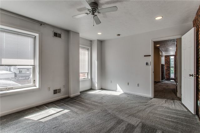 2128 Merriman Way, South Side, PA 15203
