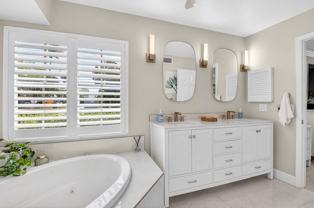 75 Venetian Drive A-2, Delray Beach, FL 33483