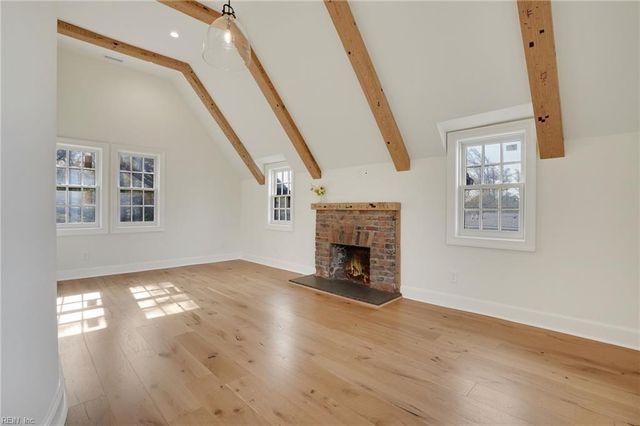 300 Bay Colony DR, Virginia Beach, VA 23451