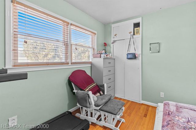 9 Christine Court, Dearborn, MI 48124