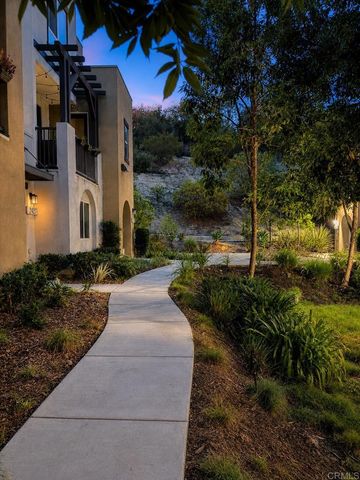 2427 Verano Way, Vista, CA 92081