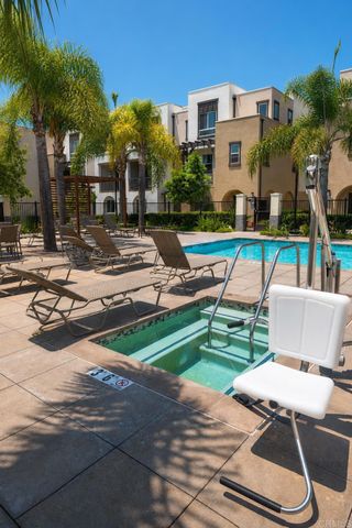 2427 Verano Way, Vista, CA 92081
