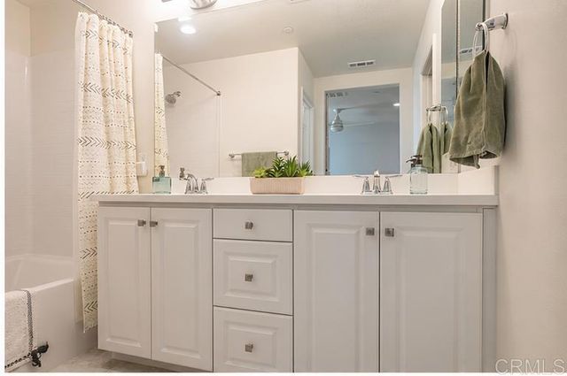 2427 Verano Way, Vista, CA 92081