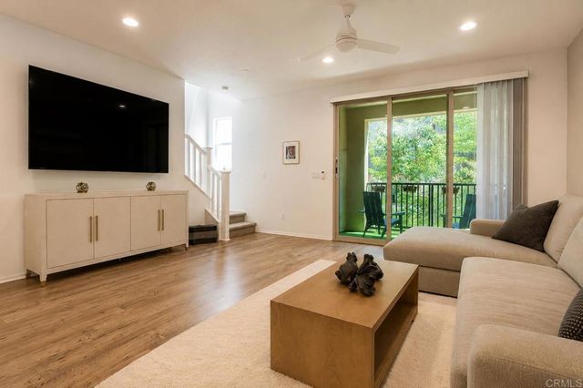 2427 Verano Way, Vista, CA 92081
