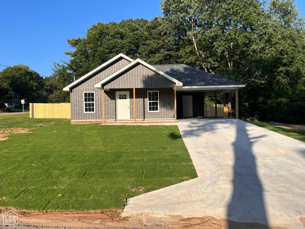 2308 Mitzi Lane, Jonesboro, AR 72401