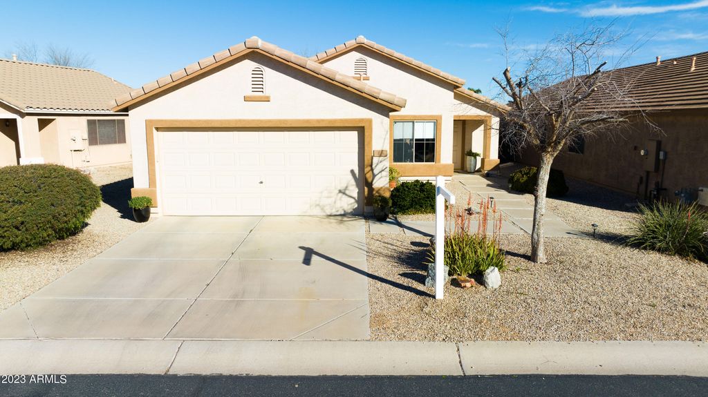 88 E LUPINE Place, San Tan Valley, AZ 85143 — exterior