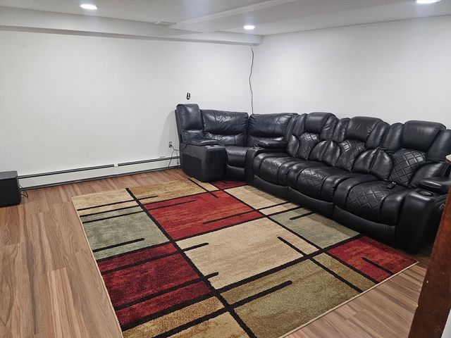 10 Marmion Ave, Worcester, MA 01606