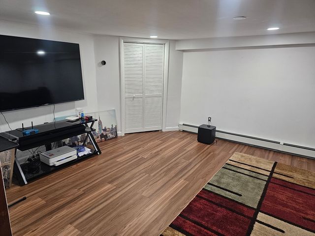 10 Marmion Ave, Worcester, MA 01606