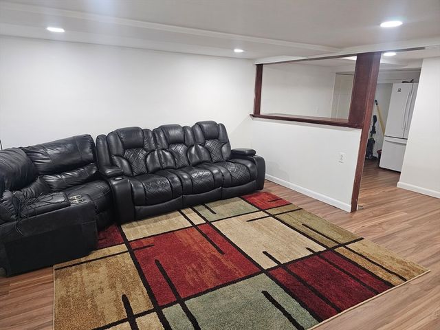 10 Marmion Ave, Worcester, MA 01606