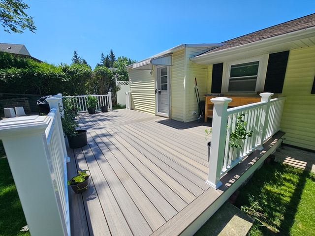 10 Marmion Ave, Worcester, MA 01606