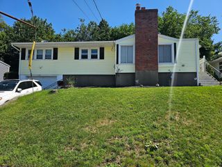 10 Marmion Ave, Worcester, MA 01606