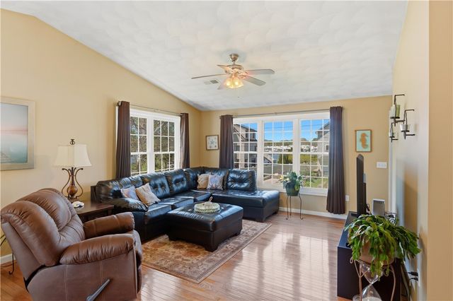 48 Harris Avenue, Warwick, RI 02889