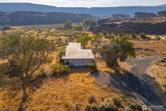 605 NW 23 Road, Soap Lake, WA 98851