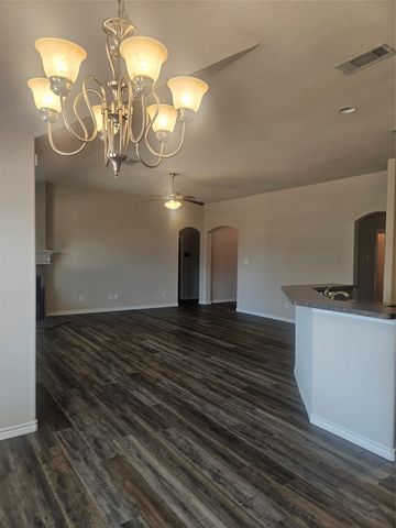 1707 Griffin Lane, Mansfield, TX 76063