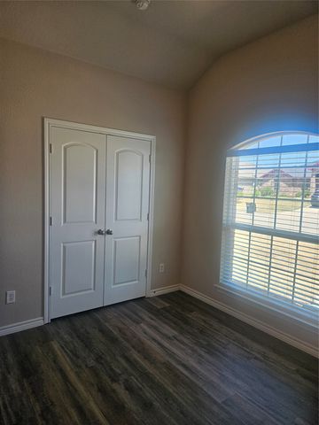 1707 Griffin Lane, Mansfield, TX 76063