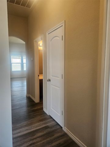 1707 Griffin Lane, Mansfield, TX 76063