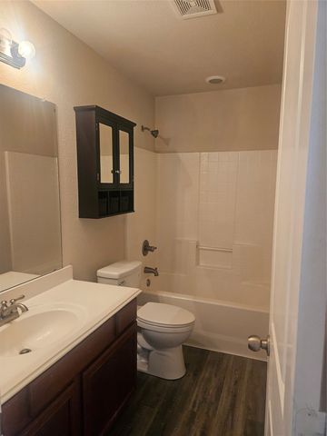 1707 Griffin Lane, Mansfield, TX 76063
