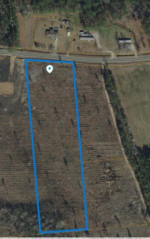 622 Hulls Island Rd., Loris, SC 29569