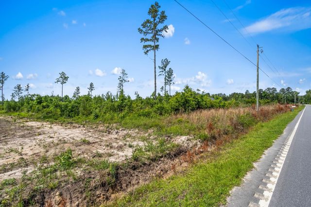 622 Hulls Island Rd., Loris, SC 29569