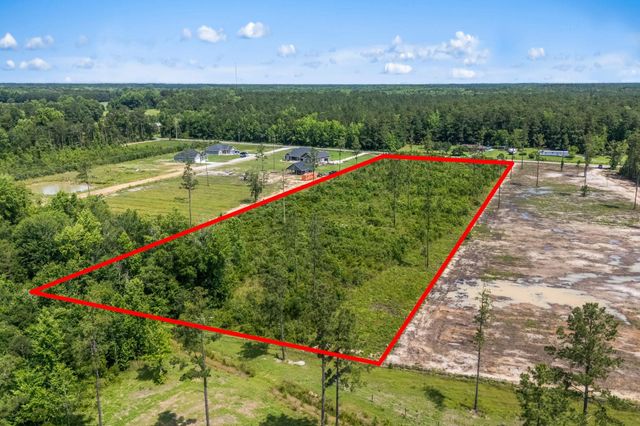 622 Hulls Island Rd., Loris, SC 29569