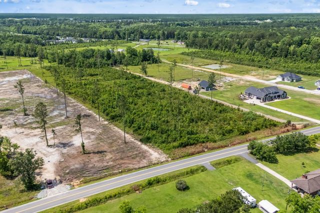 622 Hulls Island Rd., Loris, SC 29569
